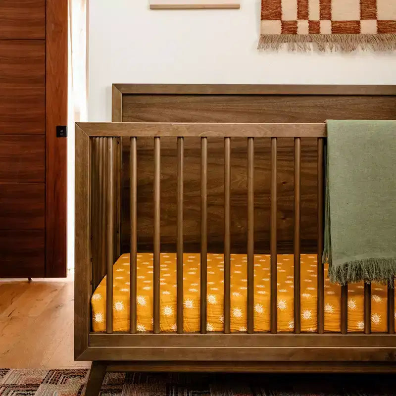 Lit de bébé convertible 4-en-1 Palma Mid-Century avec kit de conversion pour lit de tout-petit