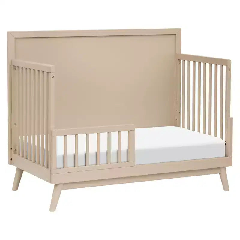 Lit de bébé convertible 4-en-1 Palma Mid-Century avec kit de conversion pour lit de tout-petit