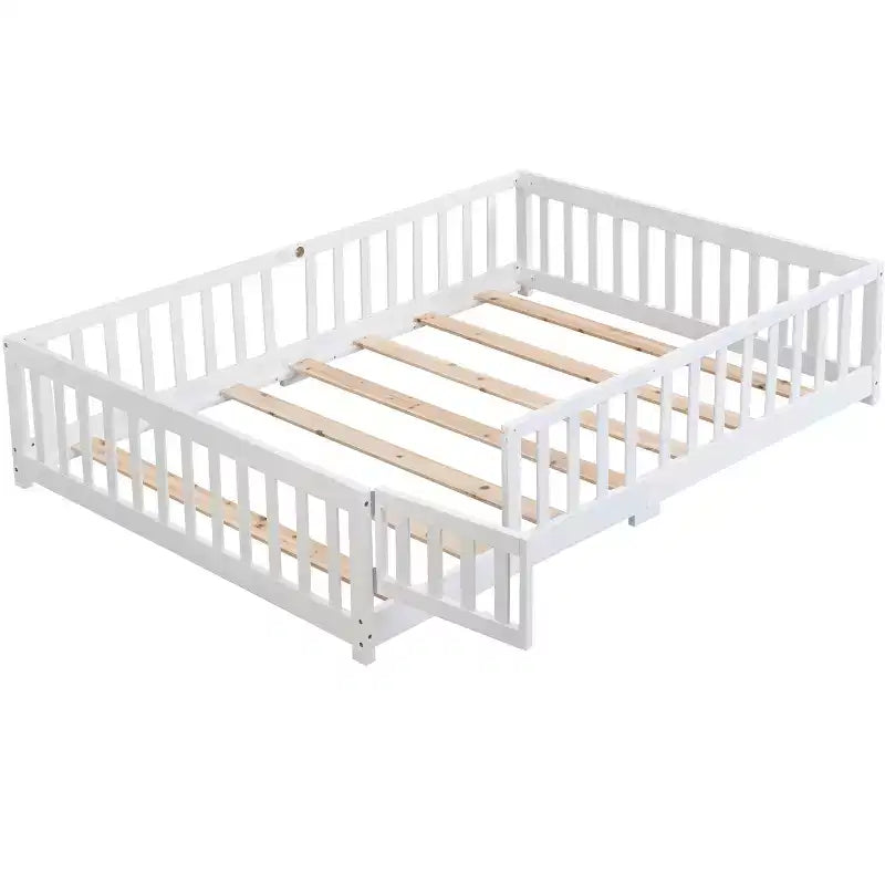 Lit au sol pour tout-petits de taille normale avec porte pour enfants, lit Montessori moderne en forme de maison avec clôture pour chambre à coucher