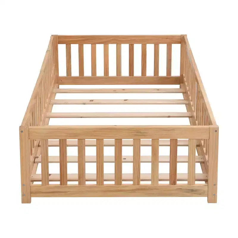 Lit au sol pour tout-petits de taille normale avec porte pour enfants, lit Montessori moderne en forme de maison avec clôture pour chambre à coucher