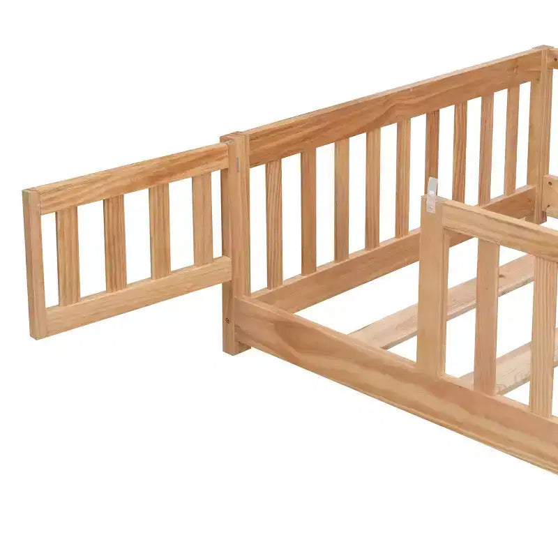 Lit au sol pour tout-petits de taille normale avec porte pour enfants, lit Montessori moderne en forme de maison avec clôture pour chambre à coucher