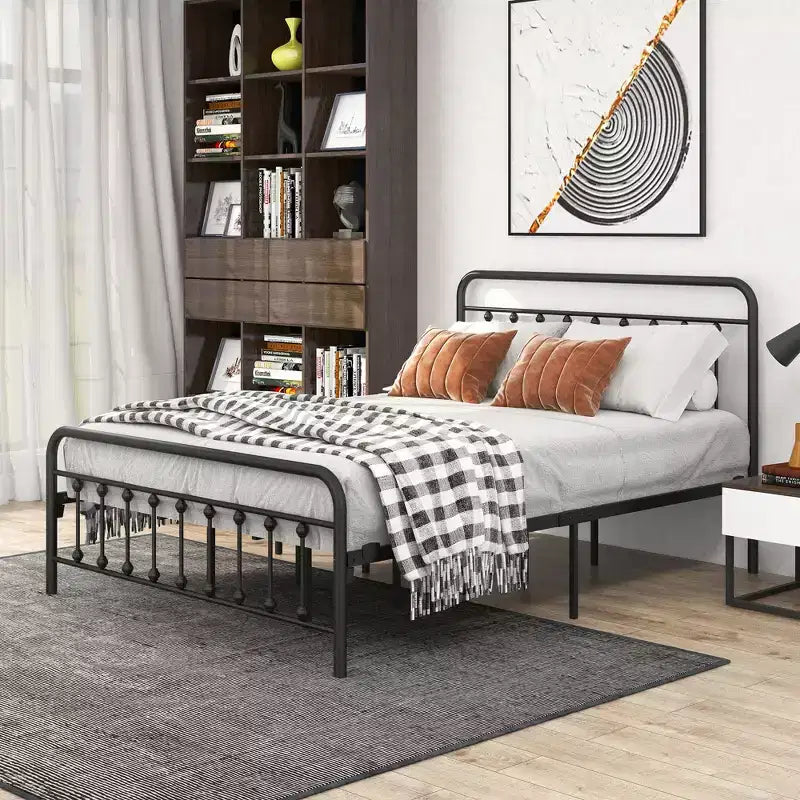 Lit plate-forme Bronte en métal moderne avec tête de lit, pied de lit et rangement sous le lit